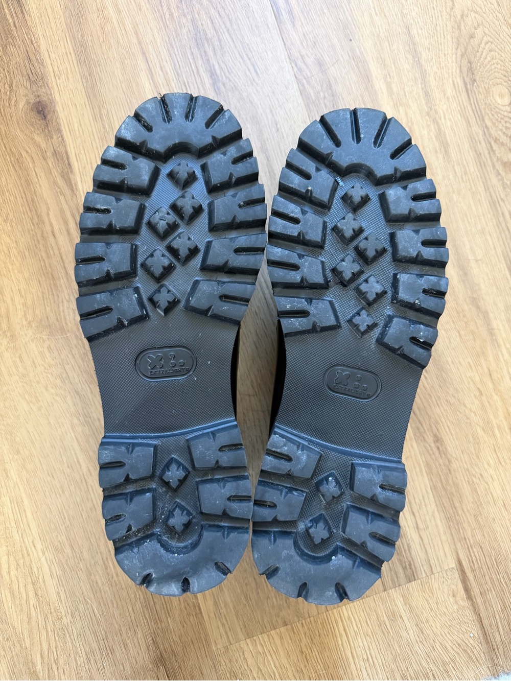 Weejuns Superlug Loafers - Picture 6 of 6